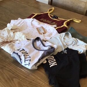 Lot of 7- Hollister, Forever 21, Harlow and more all fit xs/s see description